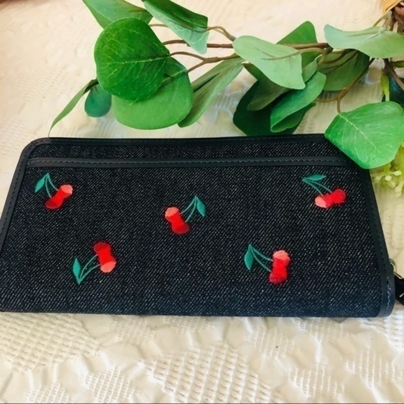 Kate Spade New York Denim Cherry Continental Wallet Zip-Around NWT - Picture 4 of 5